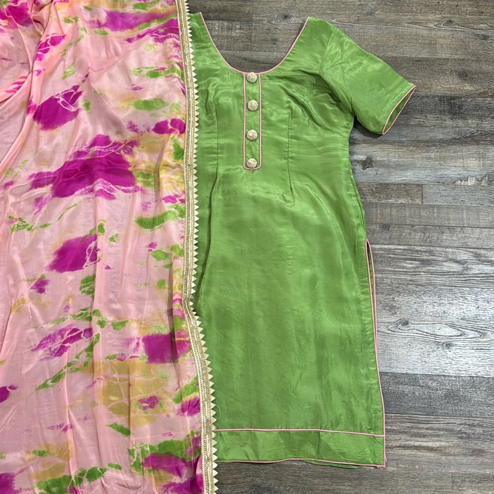 Green Silk Blend Women Salwar with Pink Printed Dupatta